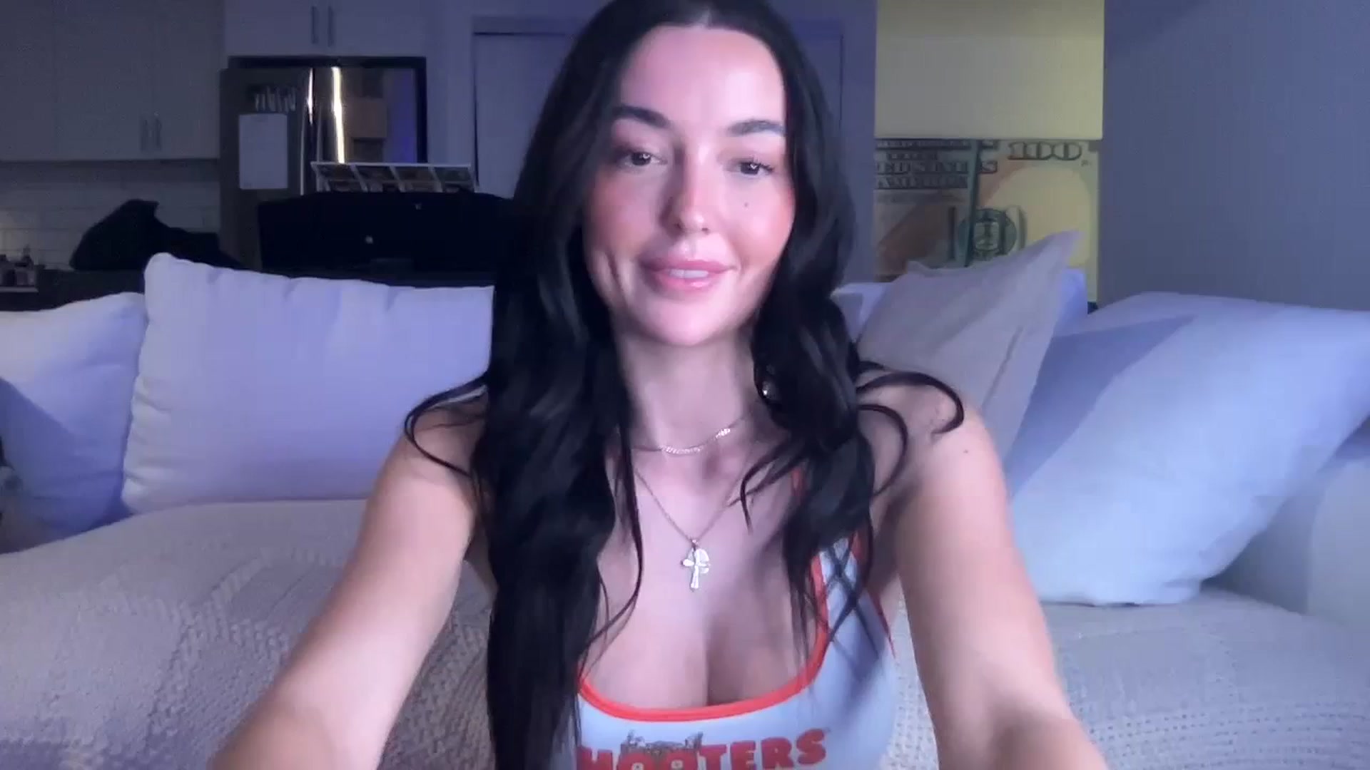 Gallery image thumbnail from SerenaBecker_'s myfreecams stream on, 03/15/2024, 04:03 image 18 of 20