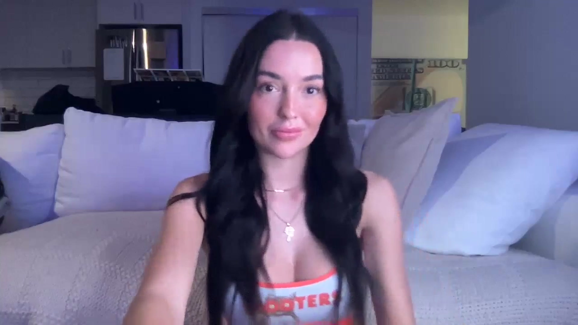 Gallery image thumbnail from SerenaBecker_'s myfreecams stream on, 03/15/2024, 04:03 image 13 of 20