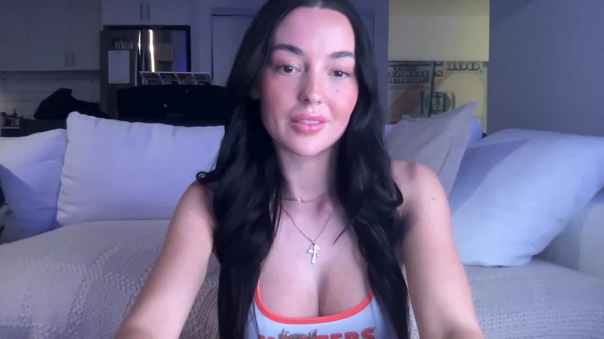 Gallery image thumbnail from SerenaBecker_'s myfreecams stream on, 03/15/2024, 04:03 image 15 of 20