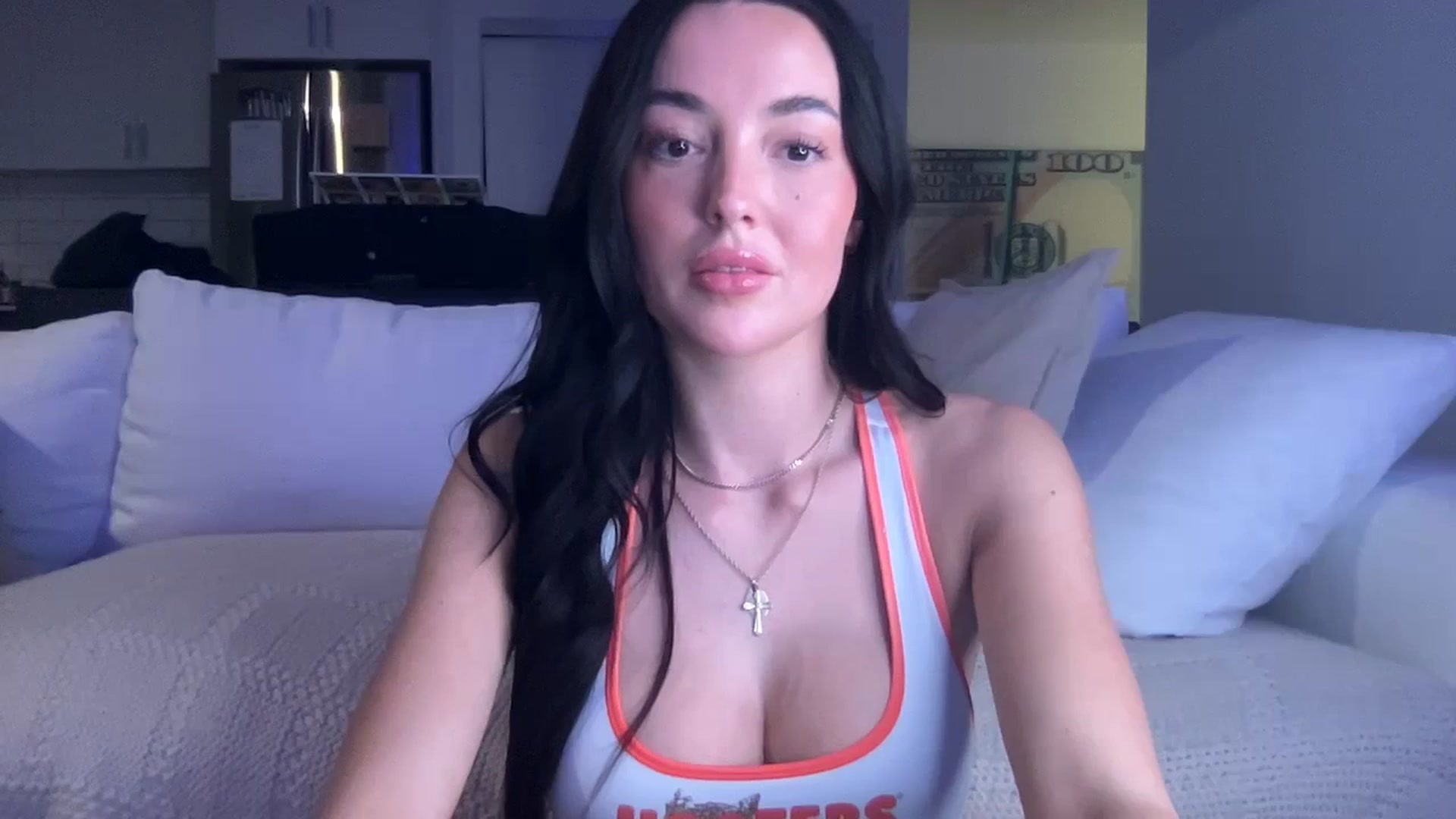 Gallery image thumbnail from SerenaBecker_'s myfreecams stream on, 03/15/2024, 04:03 image 7 of 20