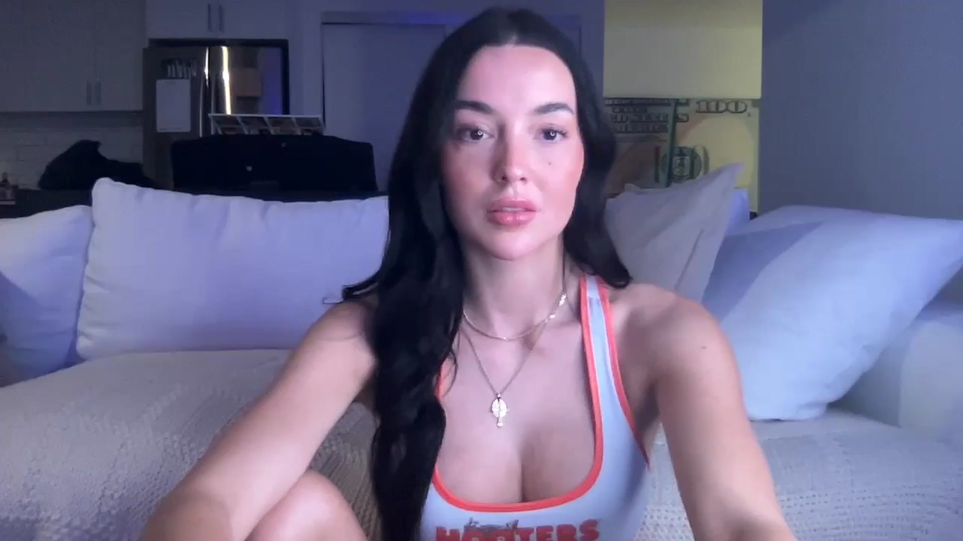 Gallery image thumbnail from SerenaBecker_'s myfreecams stream on, 03/15/2024, 04:03 image 1 of 20