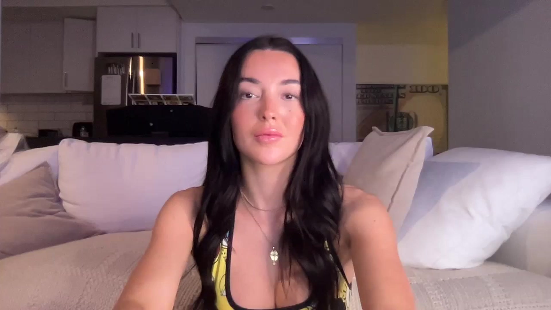 Gallery image thumbnail from SerenaBecker_'s myfreecams stream on, 03/19/2024, 06:18 image 19 of 20
