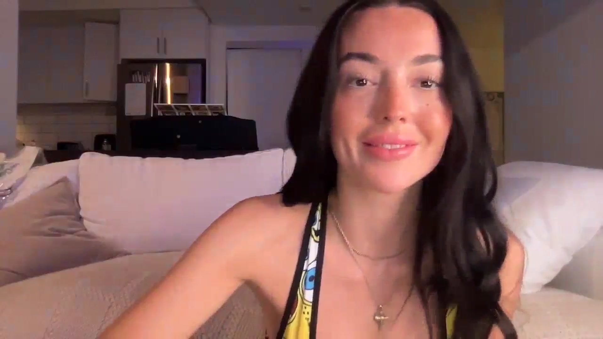 Gallery image thumbnail from SerenaBecker_'s myfreecams stream on, 03/19/2024, 06:18 image 17 of 20