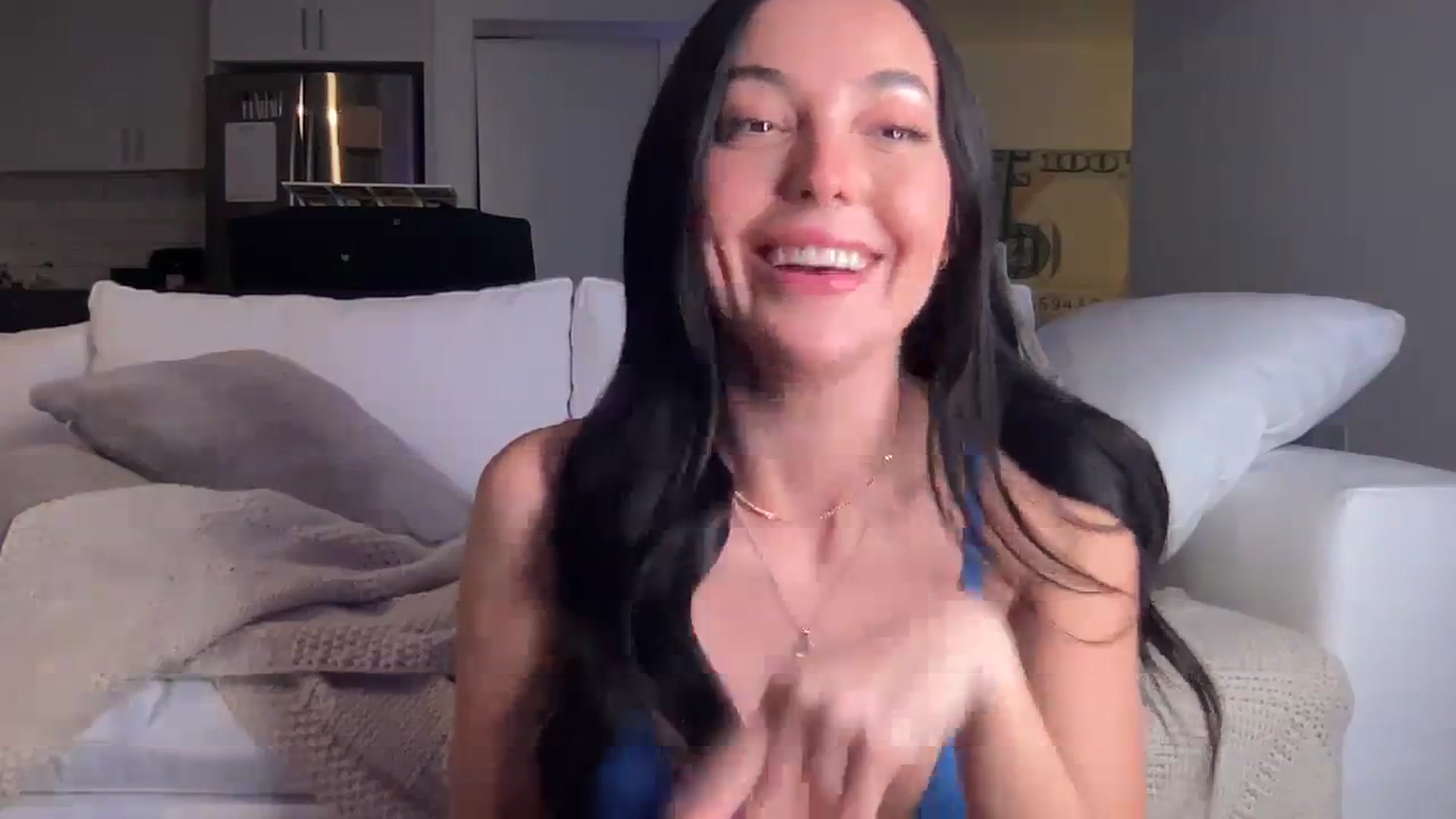 Gallery image thumbnail from SerenaBecker_'s myfreecams stream on, 03/27/2024, 04:36 image 5 of 20
