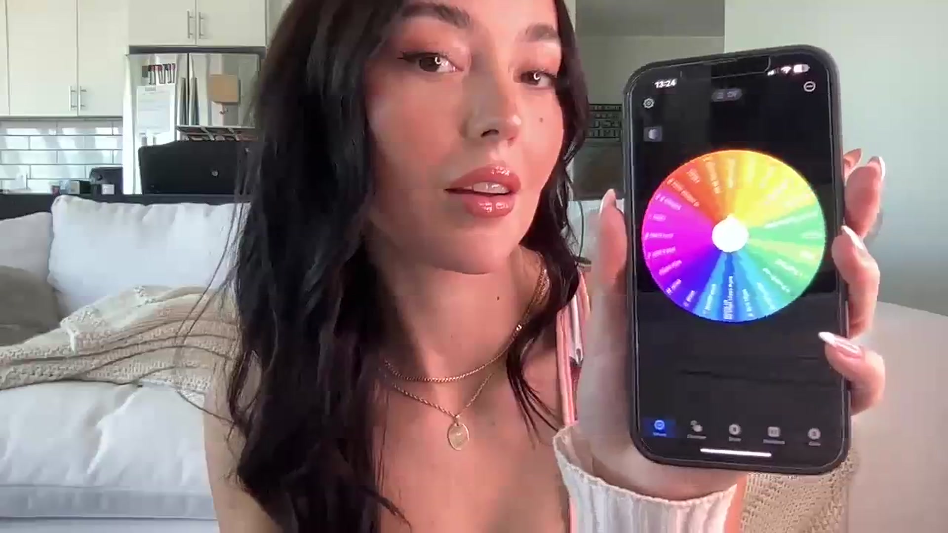 Gallery image thumbnail from SerenaBecker_'s myfreecams stream on, 03/28/2024, 21:17 image 3 of 20