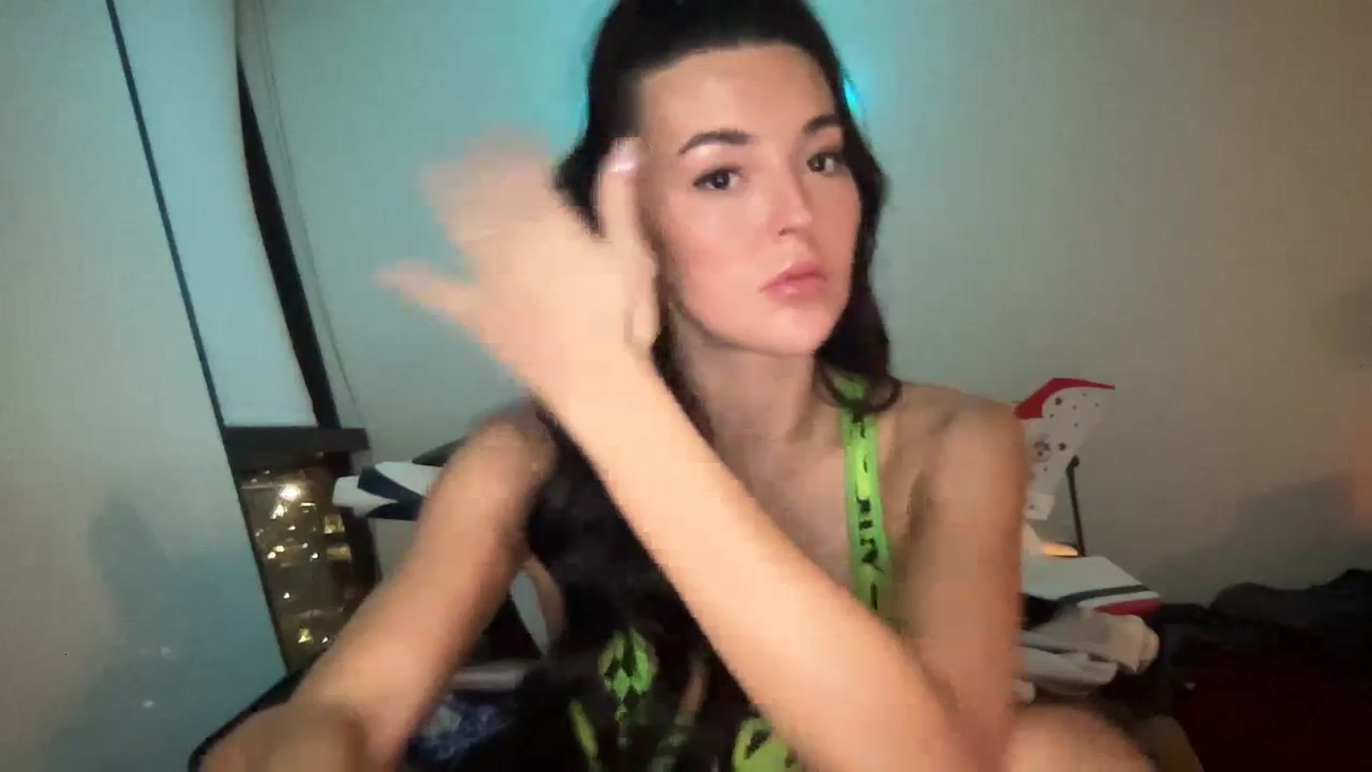 Gallery image thumbnail from SerenaBecker_'s myfreecams stream on, 04/10/2024, 04:21 image 4 of 20