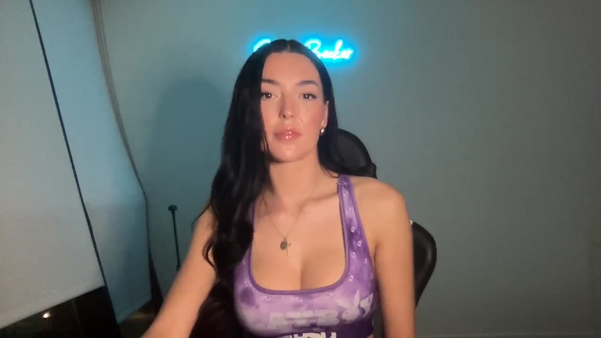Gallery image thumbnail from SerenaBecker_'s myfreecams stream on, 05/03/2024, 04:09 image 11 of 20