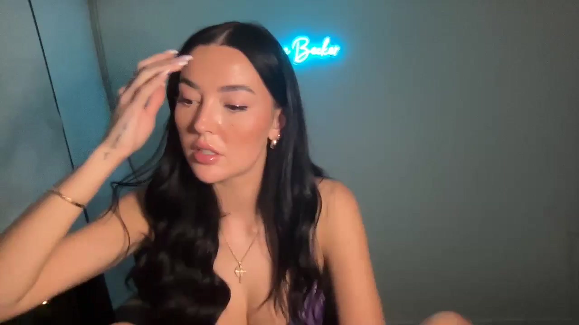 Gallery image thumbnail from SerenaBecker_'s myfreecams stream on, 05/03/2024, 04:09 image 8 of 20