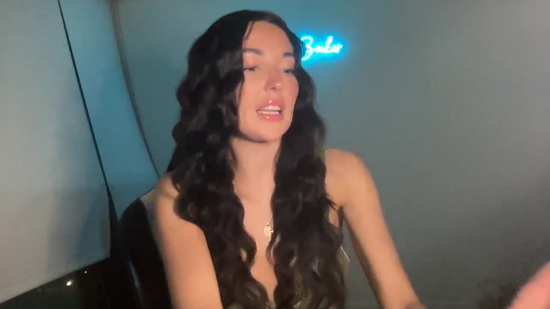 Gallery image thumbnail from SerenaBecker_'s myfreecams stream on, 05/15/2024, 04:08 image 18 of 20