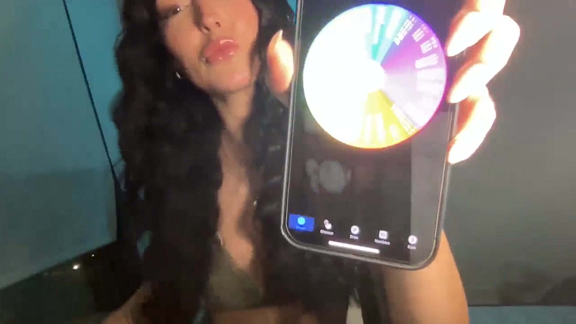 Gallery image thumbnail from SerenaBecker_'s myfreecams stream on, 05/15/2024, 04:08 image 14 of 20