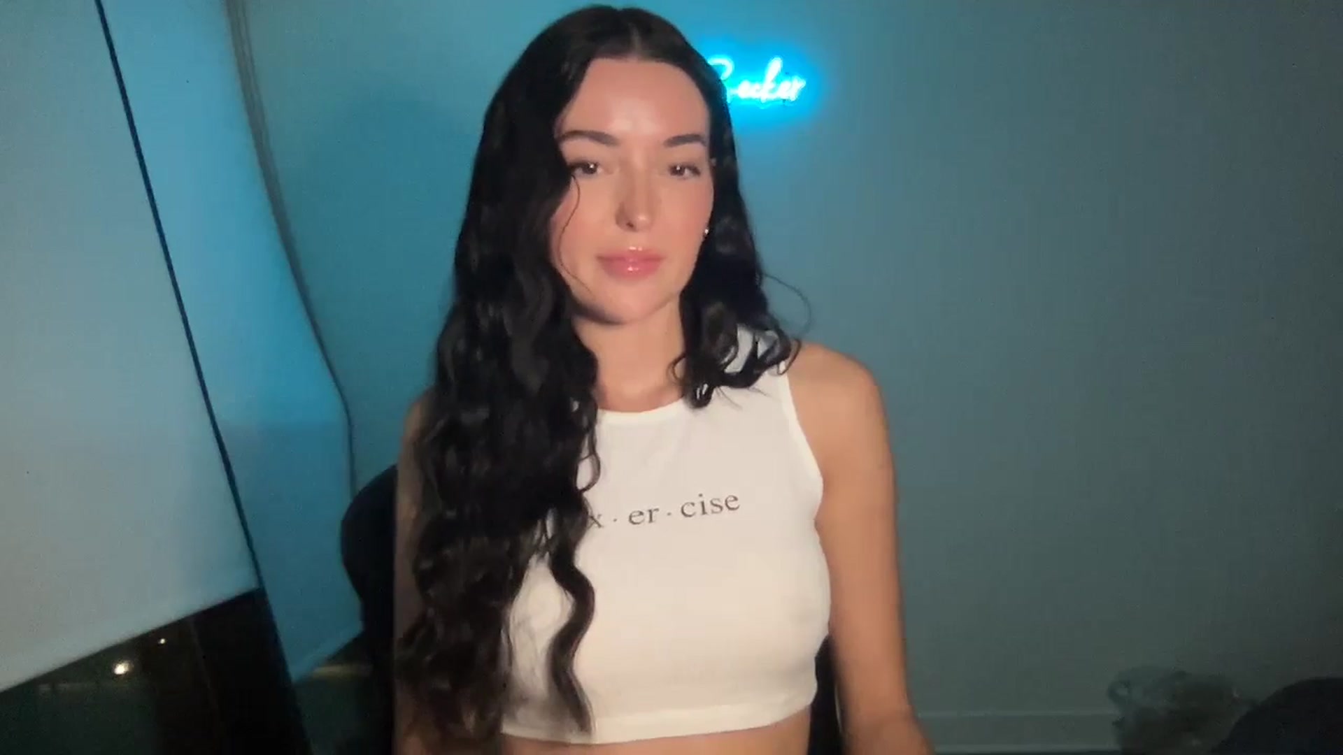 Gallery image thumbnail from SerenaBecker_'s myfreecams stream on, 05/16/2024, 05:24 image 15 of 20