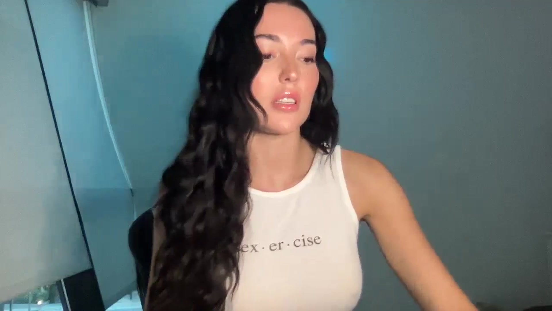 Gallery image thumbnail from SerenaBecker_'s myfreecams stream on, 05/16/2024, 05:24 image 7 of 20