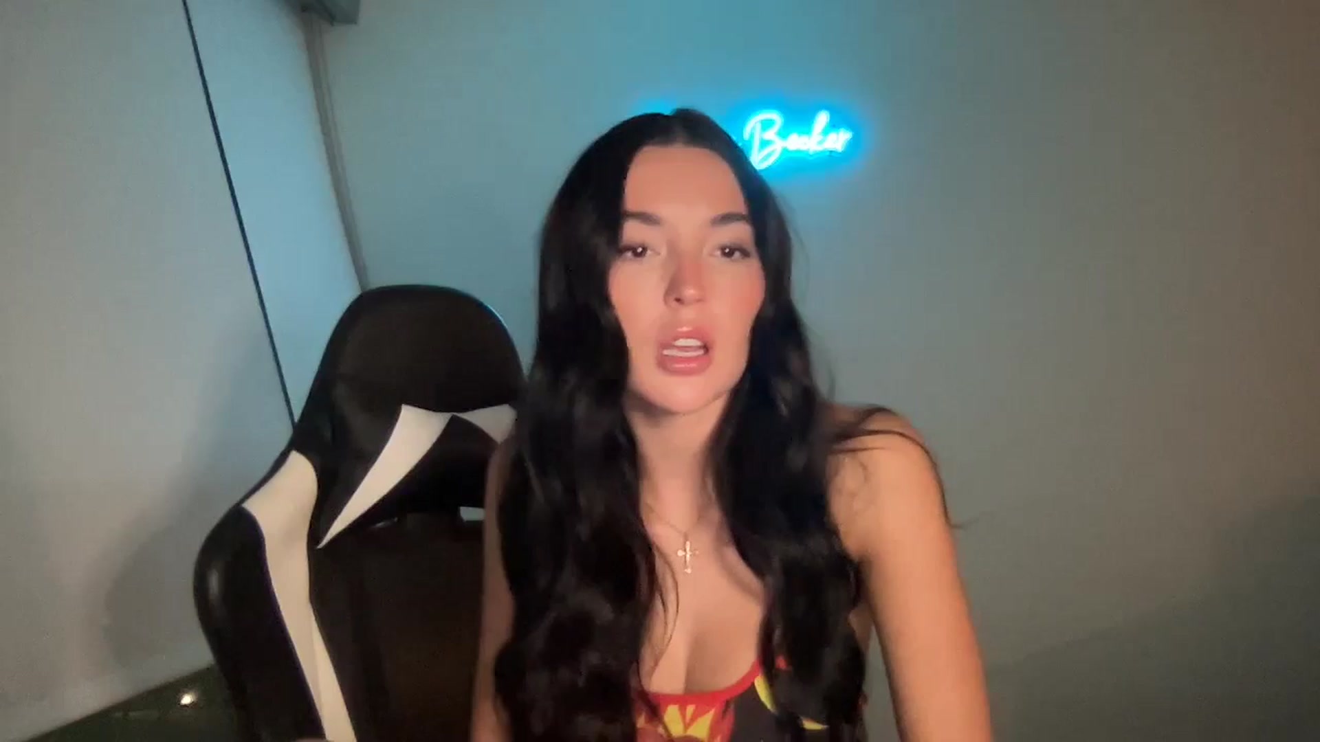 Gallery image thumbnail from SerenaBecker_'s myfreecams stream on, 06/04/2024, 04:01 image 10 of 20