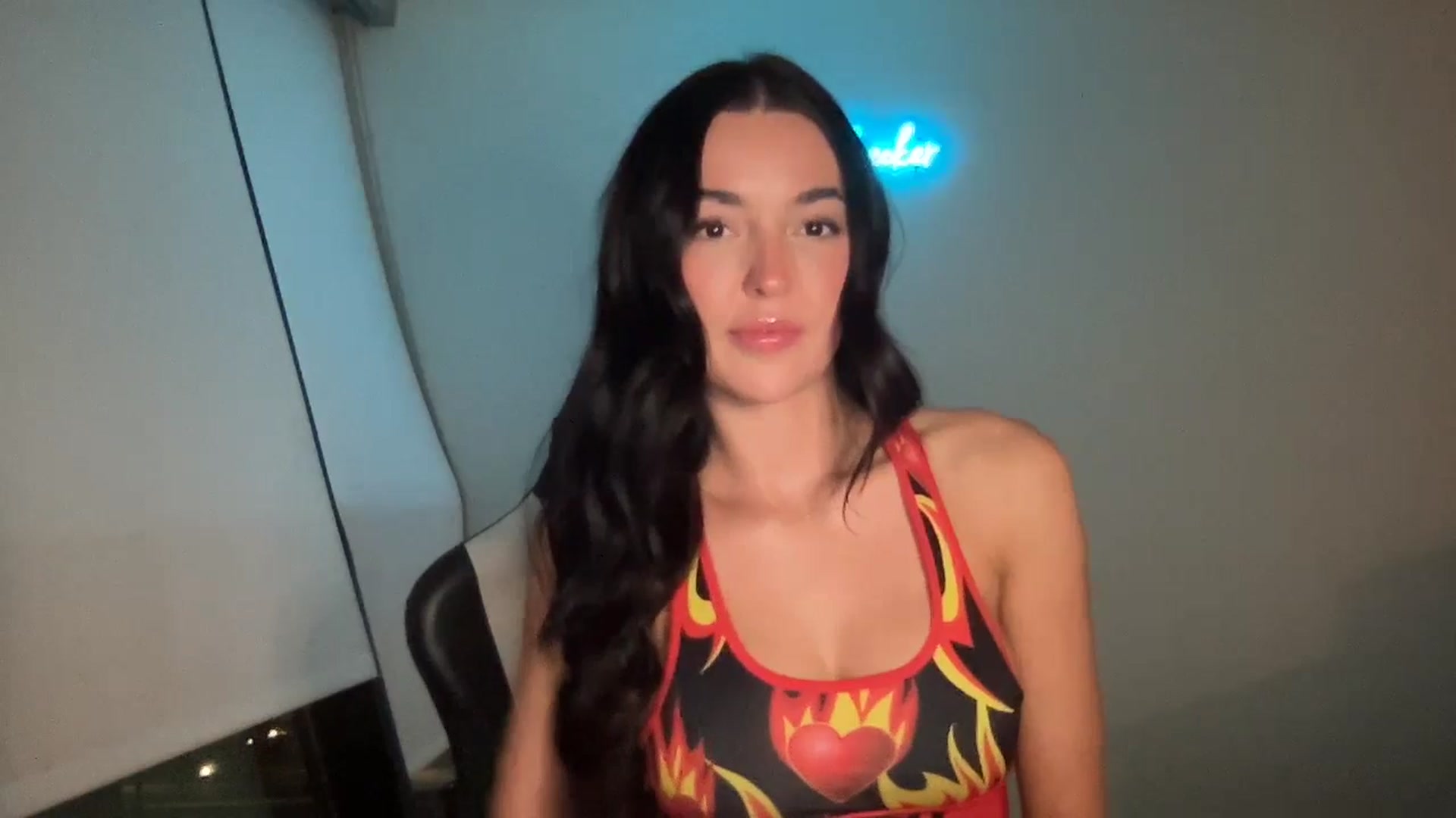 Gallery image thumbnail from SerenaBecker_'s myfreecams stream on, 06/04/2024, 04:01 image 3 of 20