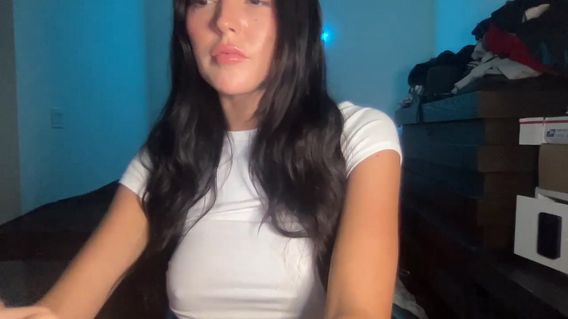 Gallery image thumbnail from SerenaBecker_'s myfreecams stream on, 06/26/2024, 04:42 image 14 of 20