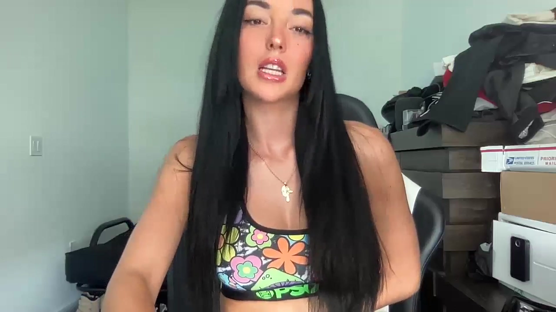 Gallery image thumbnail from SerenaBecker_'s myfreecams stream on, 07/09/2024, 22:37 image 9 of 20