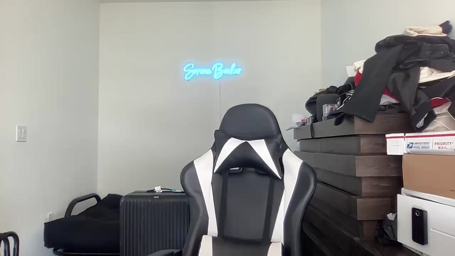 Gallery image thumbnail from SerenaBecker_'s myfreecams stream on, 07/09/2024, 22:56 image 14 of 20