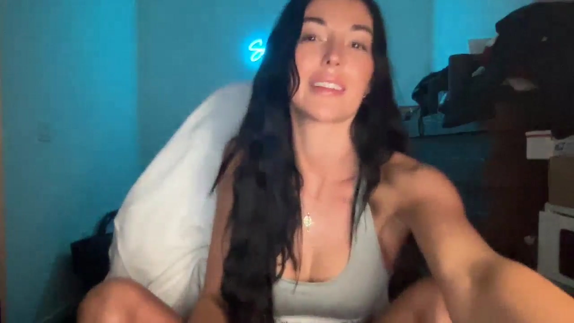 Gallery image thumbnail from SerenaBecker_'s myfreecams stream on, 07/19/2024, 05:47 image 10 of 20