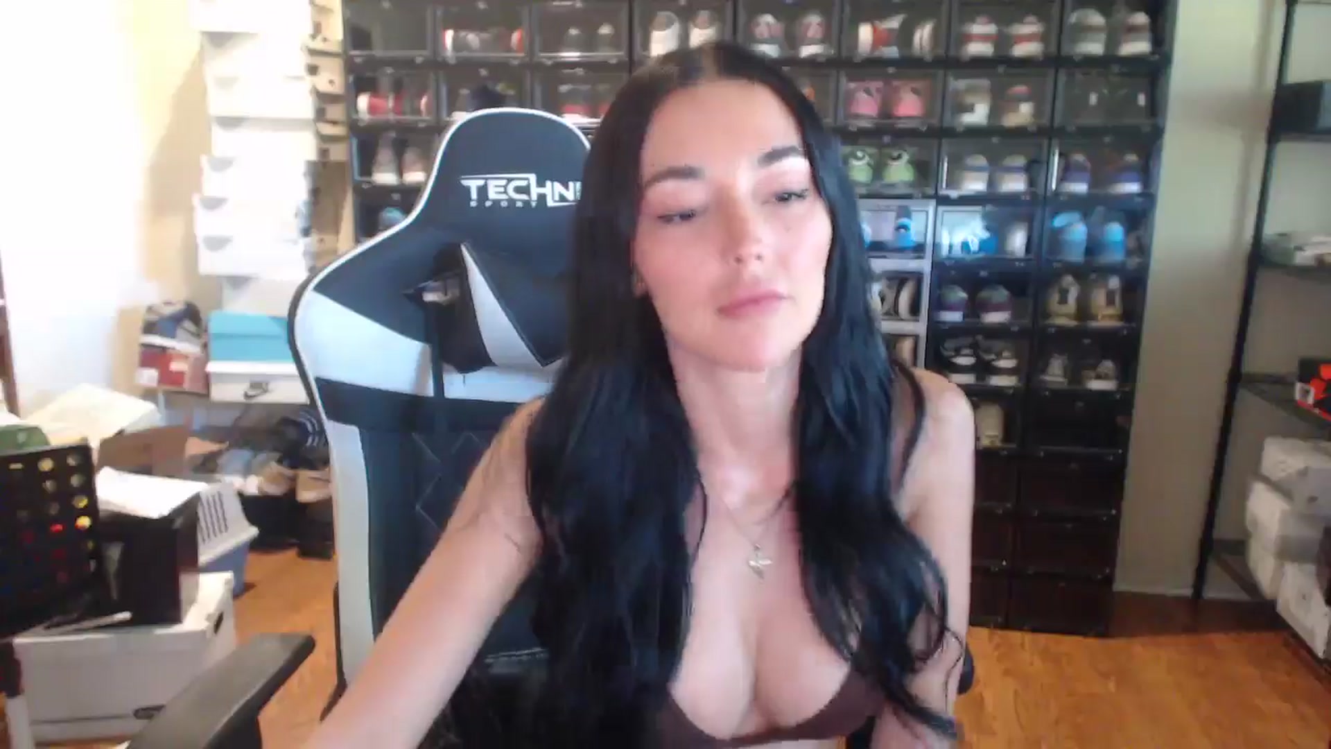 Gallery image thumbnail from SerenaBecker_'s myfreecams stream on, 07/22/2024, 24:02 image 14 of 20