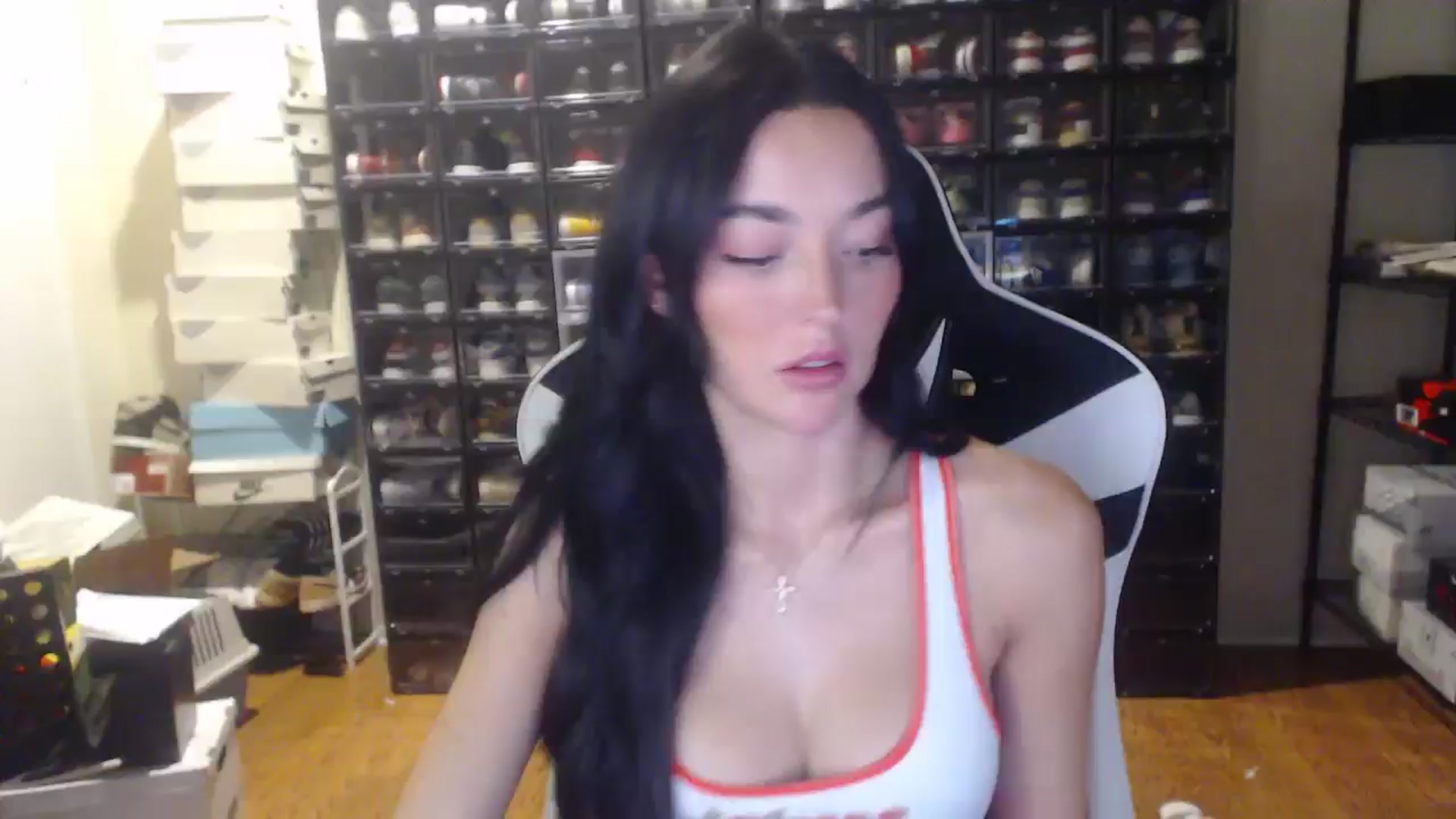 Gallery image thumbnail from SerenaBecker_'s myfreecams stream on, 07/24/2024, 03:37 image 18 of 20