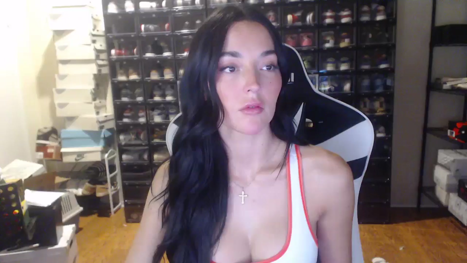Gallery image thumbnail from SerenaBecker_'s myfreecams stream on, 07/24/2024, 03:37 image 16 of 20