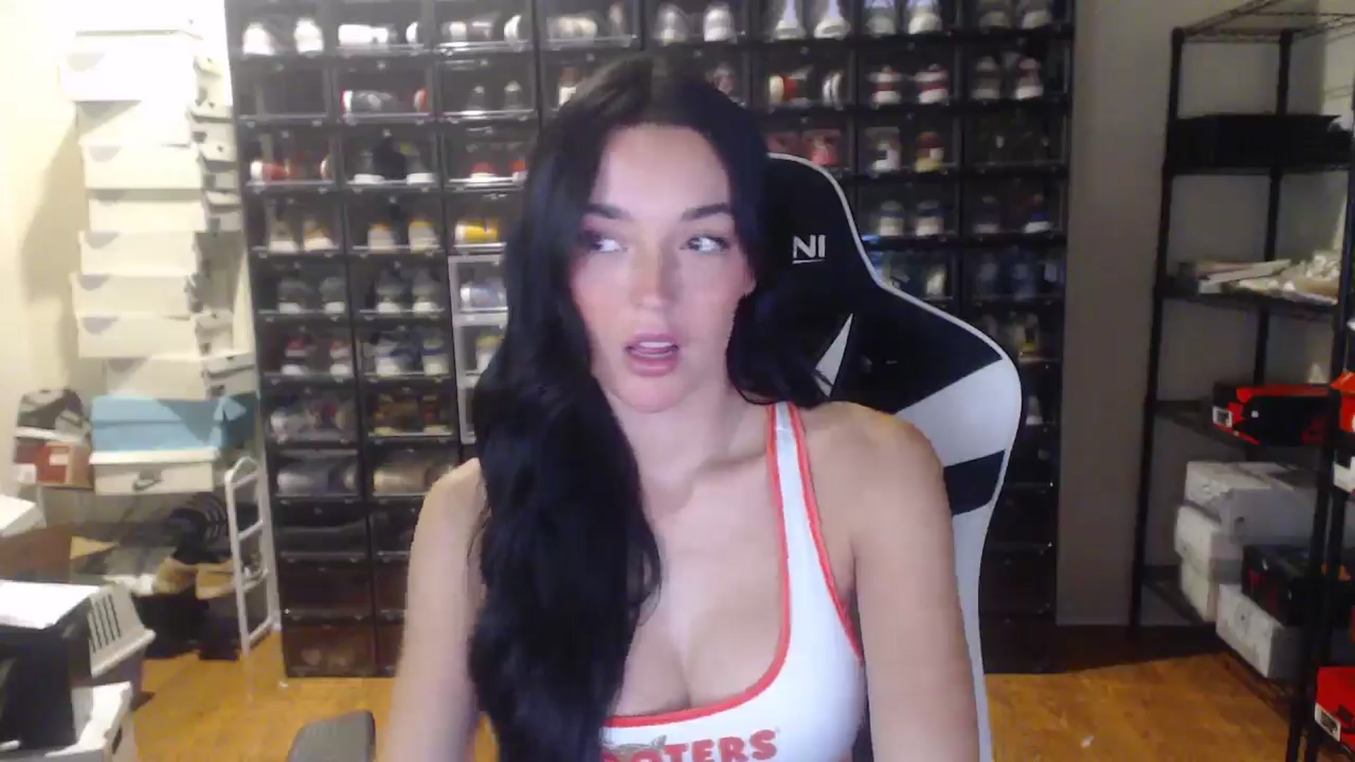 Gallery image thumbnail from SerenaBecker_'s myfreecams stream on, 07/24/2024, 03:37 image 7 of 20