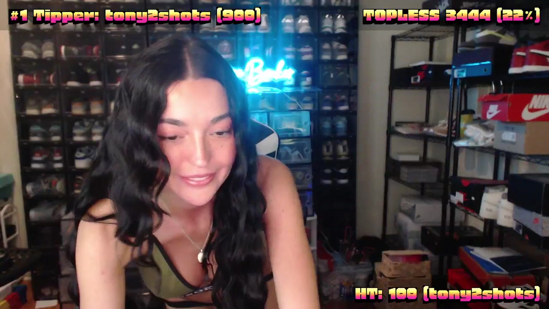 Gallery image thumbnail from SerenaBecker_'s myfreecams stream on, 08/09/2024, 04:49 image 10 of 20