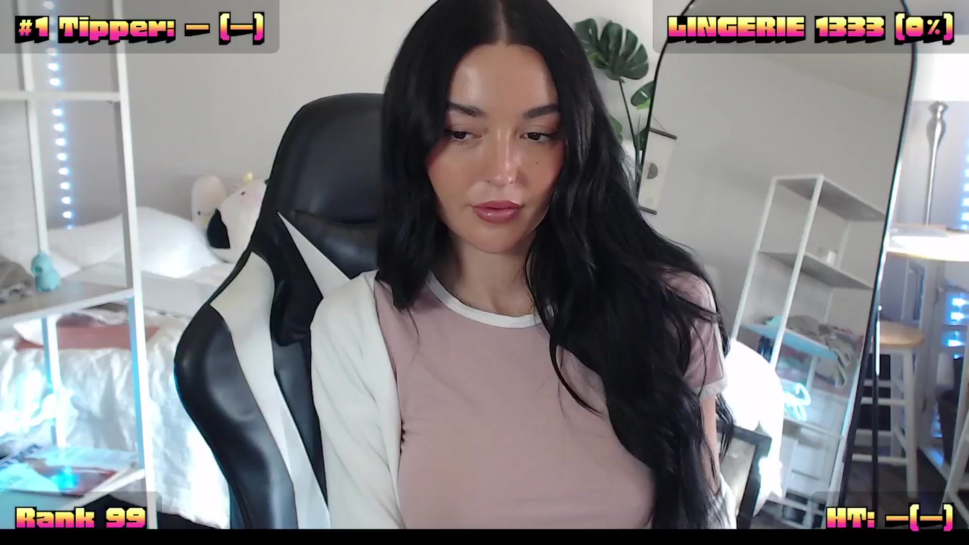 Gallery image thumbnail from SerenaBecker_'s myfreecams stream on, 09/18/2024, 23:45 image 6 of 20