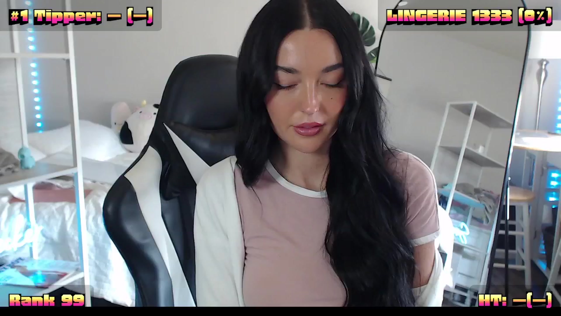 Gallery image thumbnail from SerenaBecker_'s myfreecams stream on, 09/18/2024, 23:45 image 3 of 20