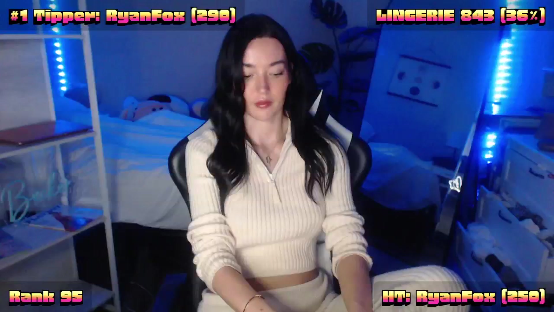 Gallery image thumbnail from SerenaBecker_'s myfreecams stream on, 09/25/2024, 03:45 image 5 of 20