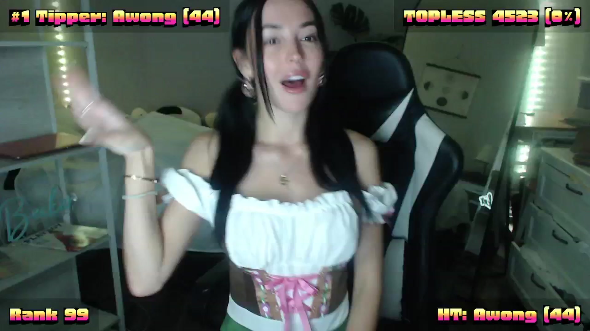Gallery image thumbnail from SerenaBecker_'s myfreecams stream on, 09/26/2024, 05:22 image 1 of 20