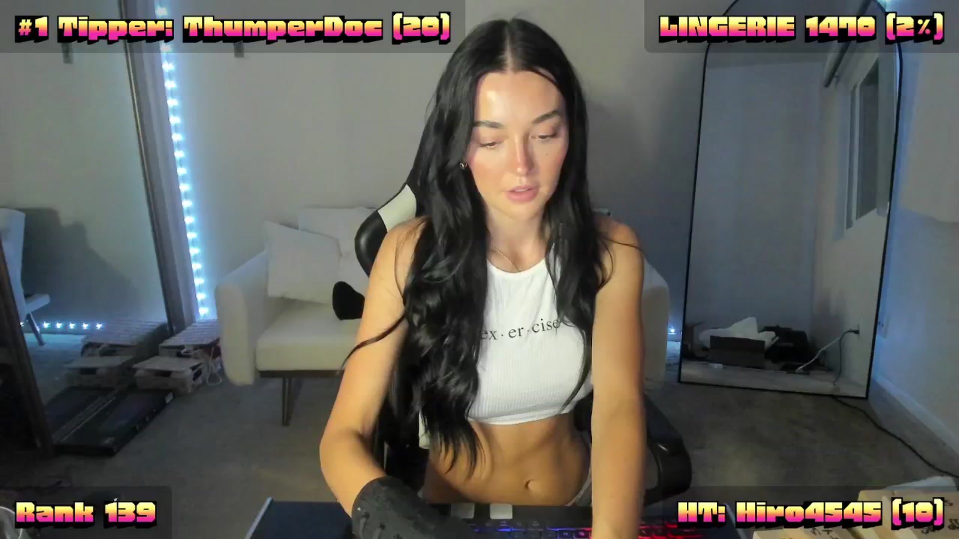 Gallery image thumbnail from SerenaBecker_'s myfreecams stream on, 11/13/2024, 06:16 image 17 of 20