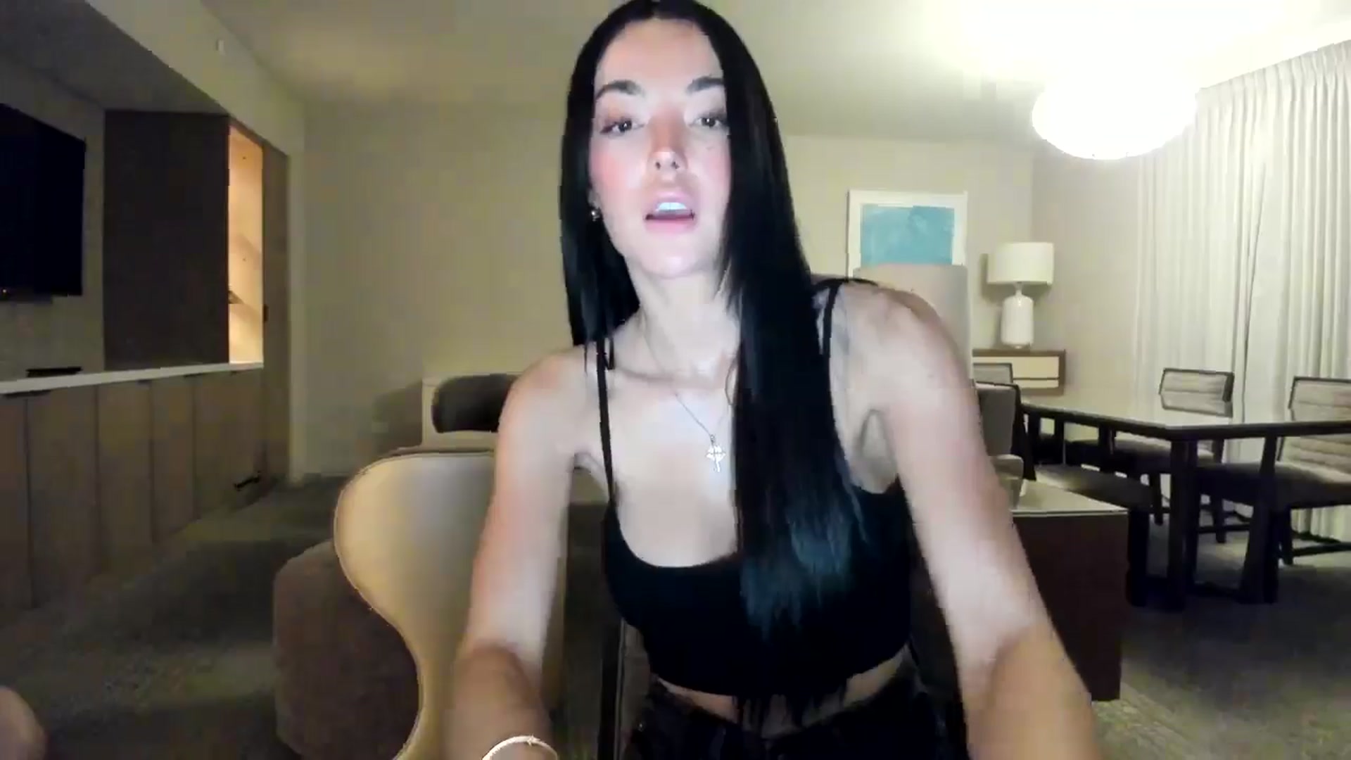 Gallery image thumbnail from SerenaBecker_'s myfreecams stream on, 11/23/2024, 07:50 image 7 of 20