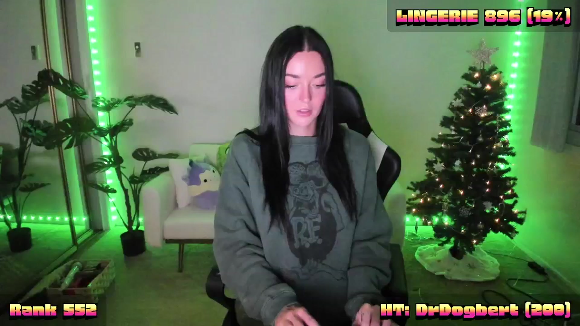 Gallery image thumbnail from SerenaBecker_'s myfreecams stream on, 12/12/2024, 06:05 image 1 of 20