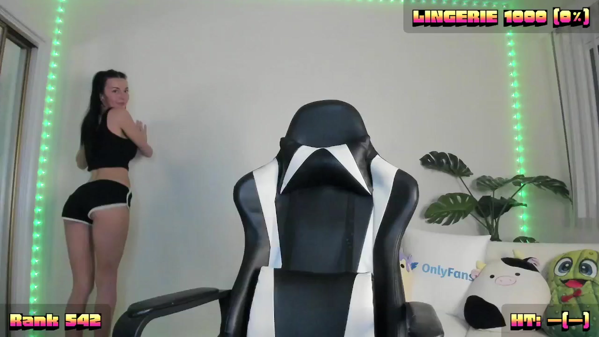 Gallery image thumbnail from SerenaBecker_'s myfreecams stream on, 01/08/2025, 05:10 image 5 of 20