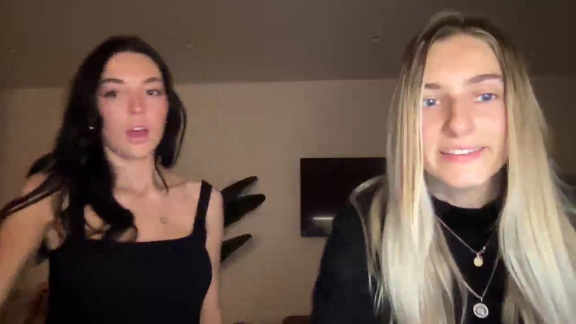 Gallery image thumbnail from SerenaBecker_'s myfreecams stream on, 02/11/2025, 06:11 image 17 of 20