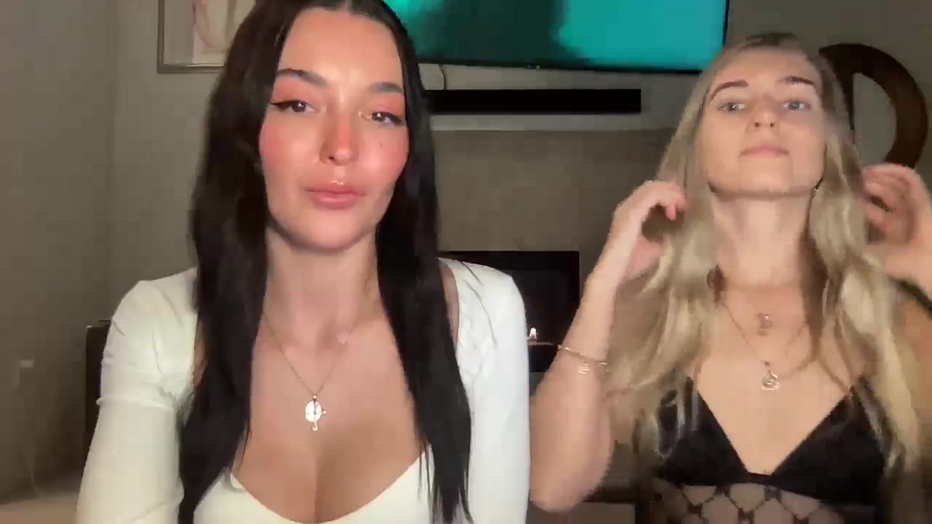 Gallery image thumbnail from SerenaBecker_'s myfreecams stream on, 02/14/2025, 05:37 image 13 of 20