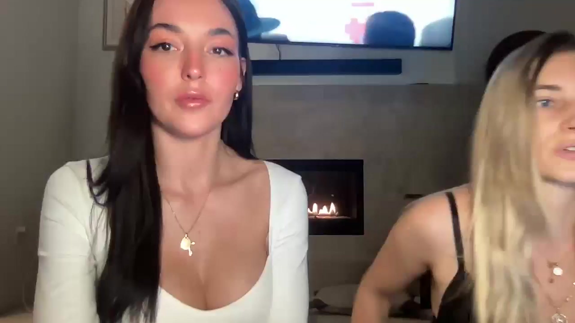 Gallery image thumbnail from SerenaBecker_'s myfreecams stream on, 02/14/2025, 06:24 image 4 of 20
