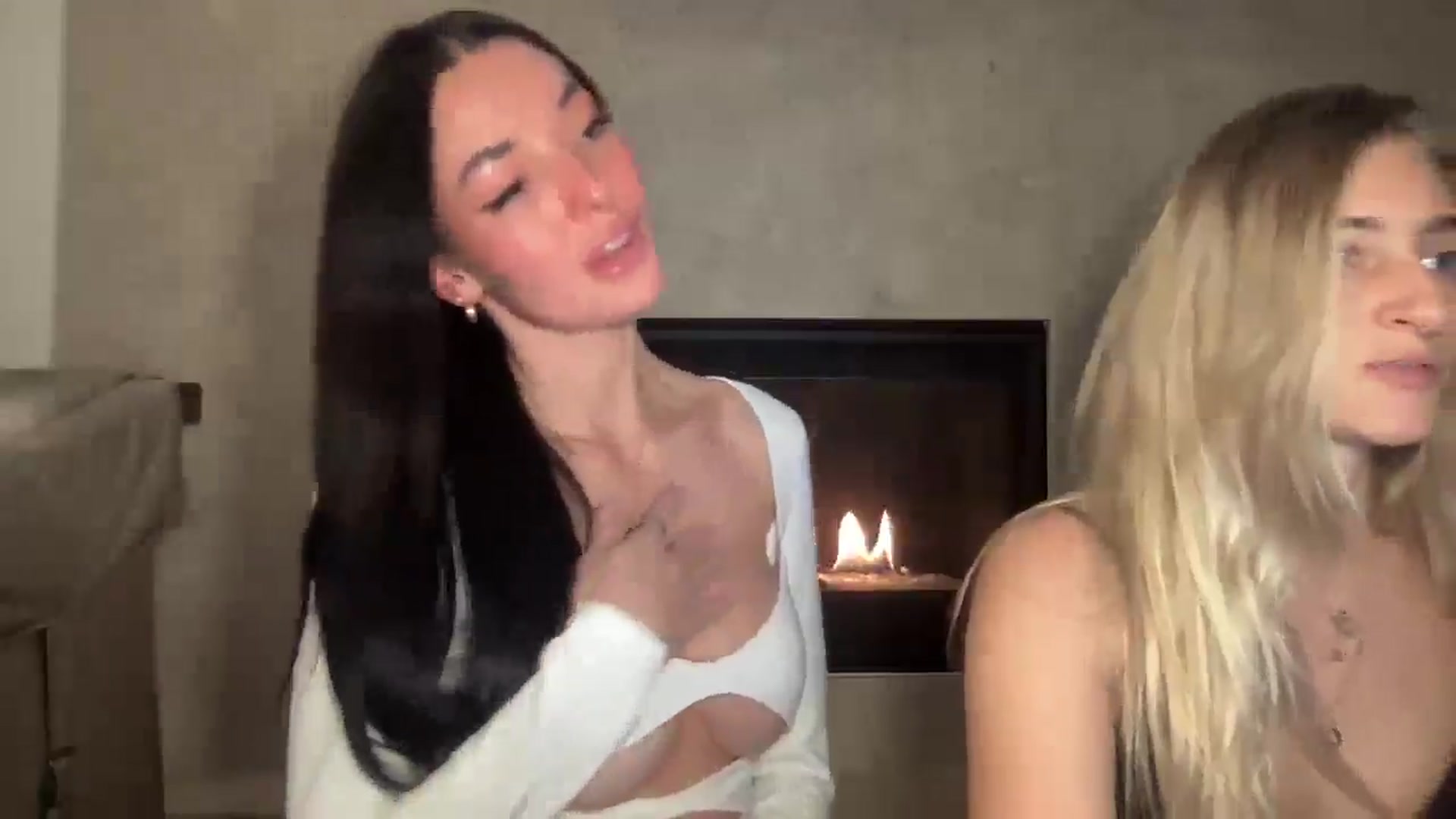 Gallery image thumbnail from SerenaBecker_'s myfreecams stream on, 02/14/2025, 06:39 image 17 of 20