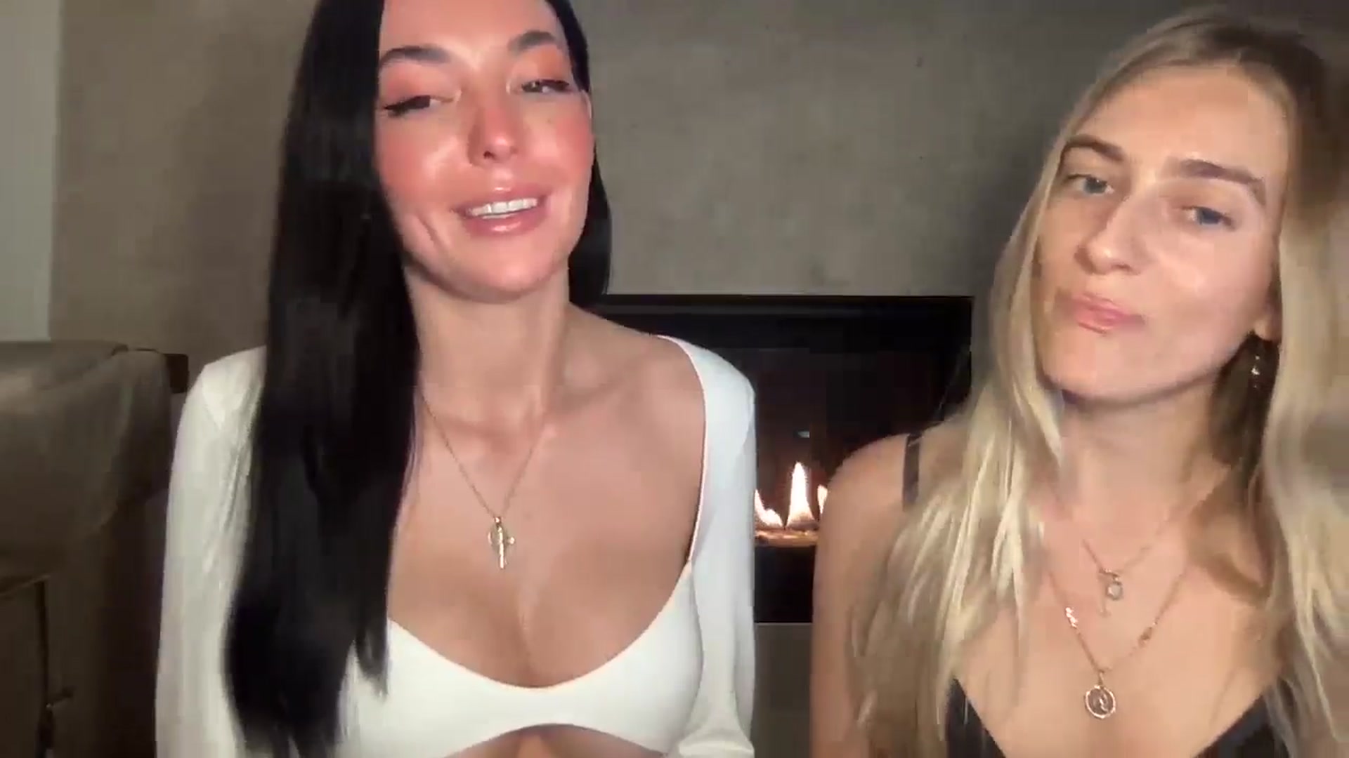 Gallery image thumbnail from SerenaBecker_'s myfreecams stream on, 02/14/2025, 06:39 image 6 of 20