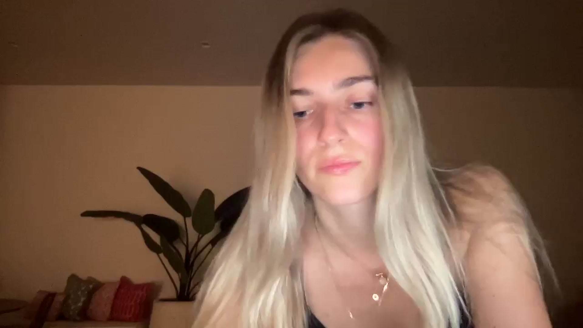 Gallery image thumbnail from SerenaBecker_'s myfreecams stream on, 02/17/2025, 07:45 image 9 of 20