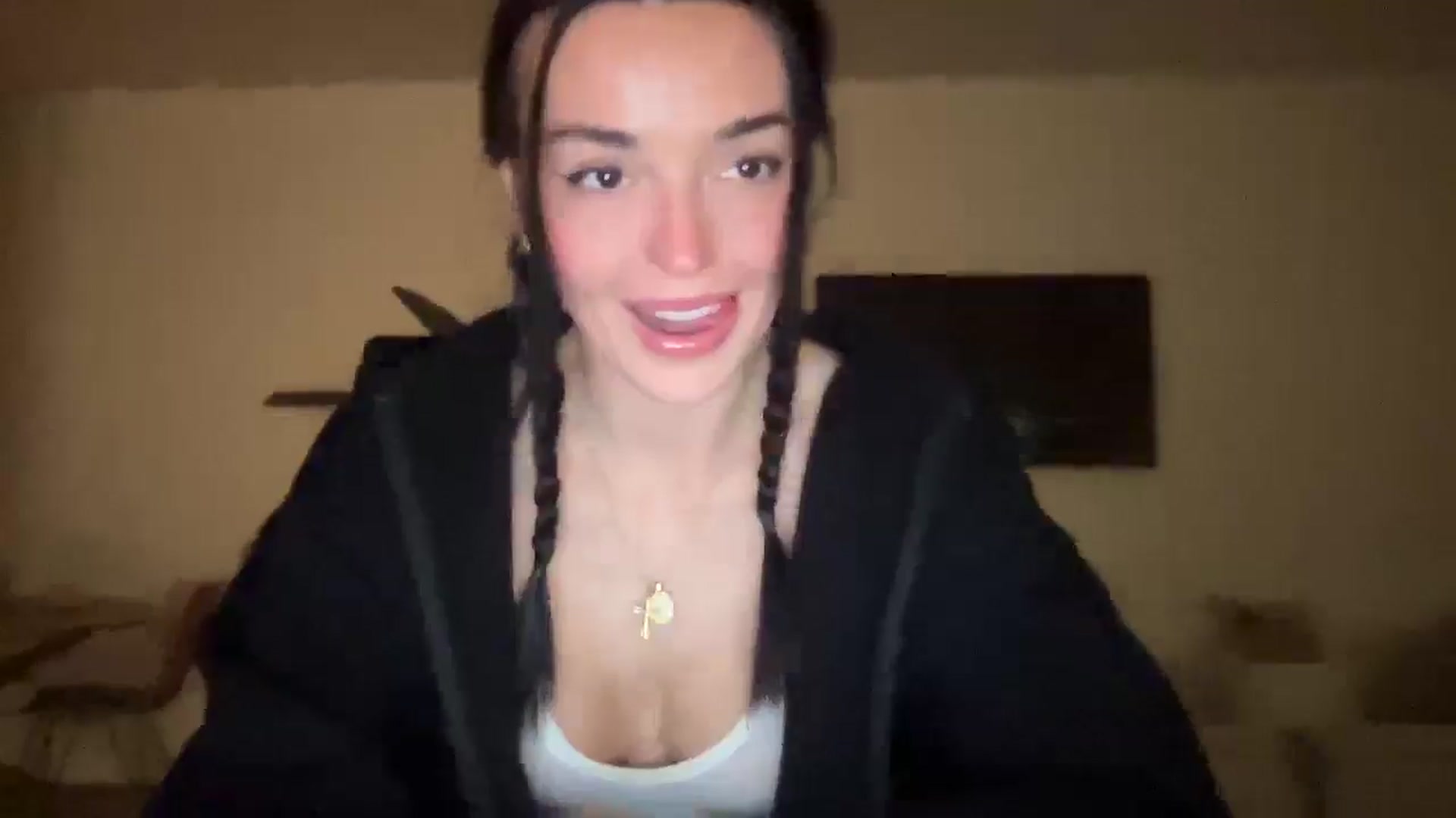 Gallery image thumbnail from SerenaBecker_'s myfreecams stream on, 02/18/2025, 06:24 image 4 of 20