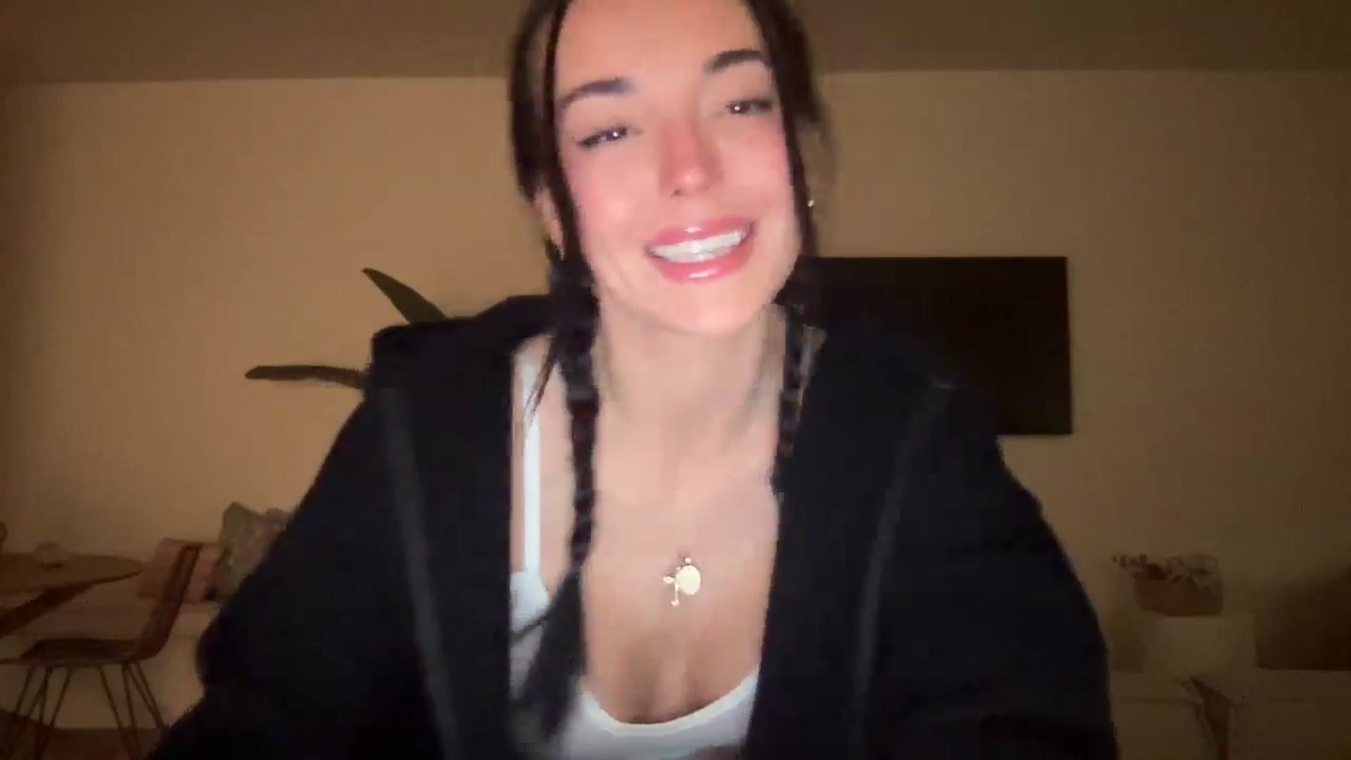 Gallery image thumbnail from SerenaBecker_'s myfreecams stream on, 02/18/2025, 06:24 image 5 of 20