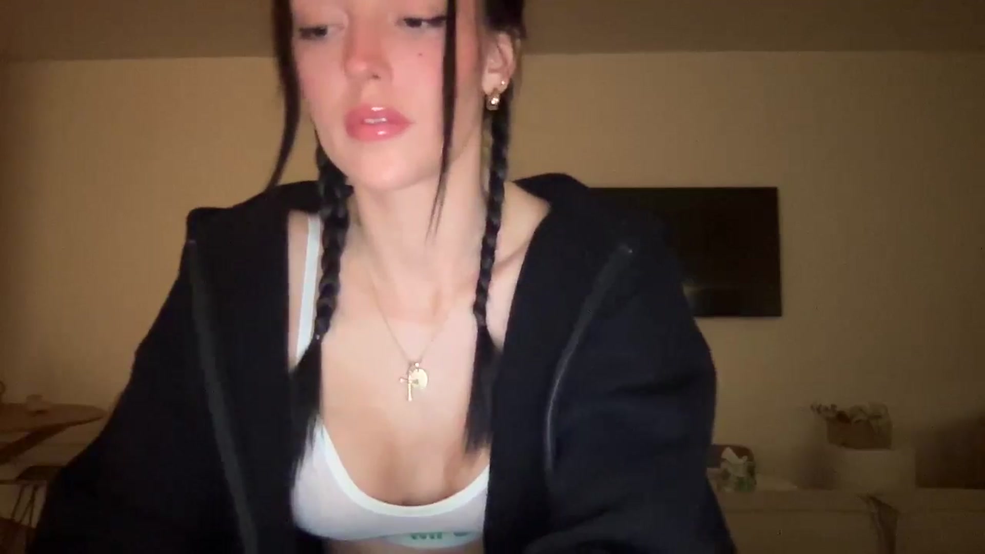Gallery image thumbnail from SerenaBecker_'s myfreecams stream on, 02/18/2025, 06:24 image 6 of 20
