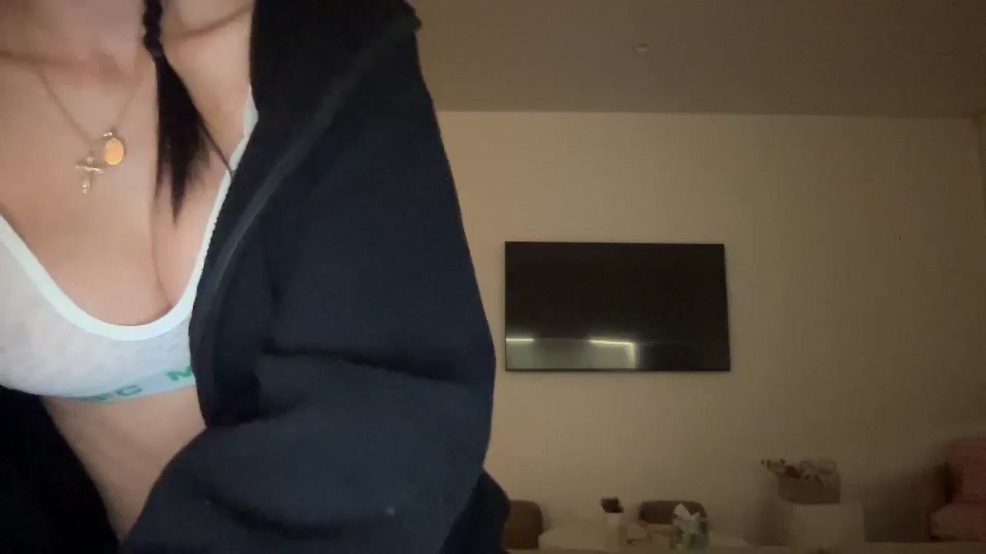 Gallery image thumbnail from SerenaBecker_'s myfreecams stream on, 02/18/2025, 07:47 image 10 of 20