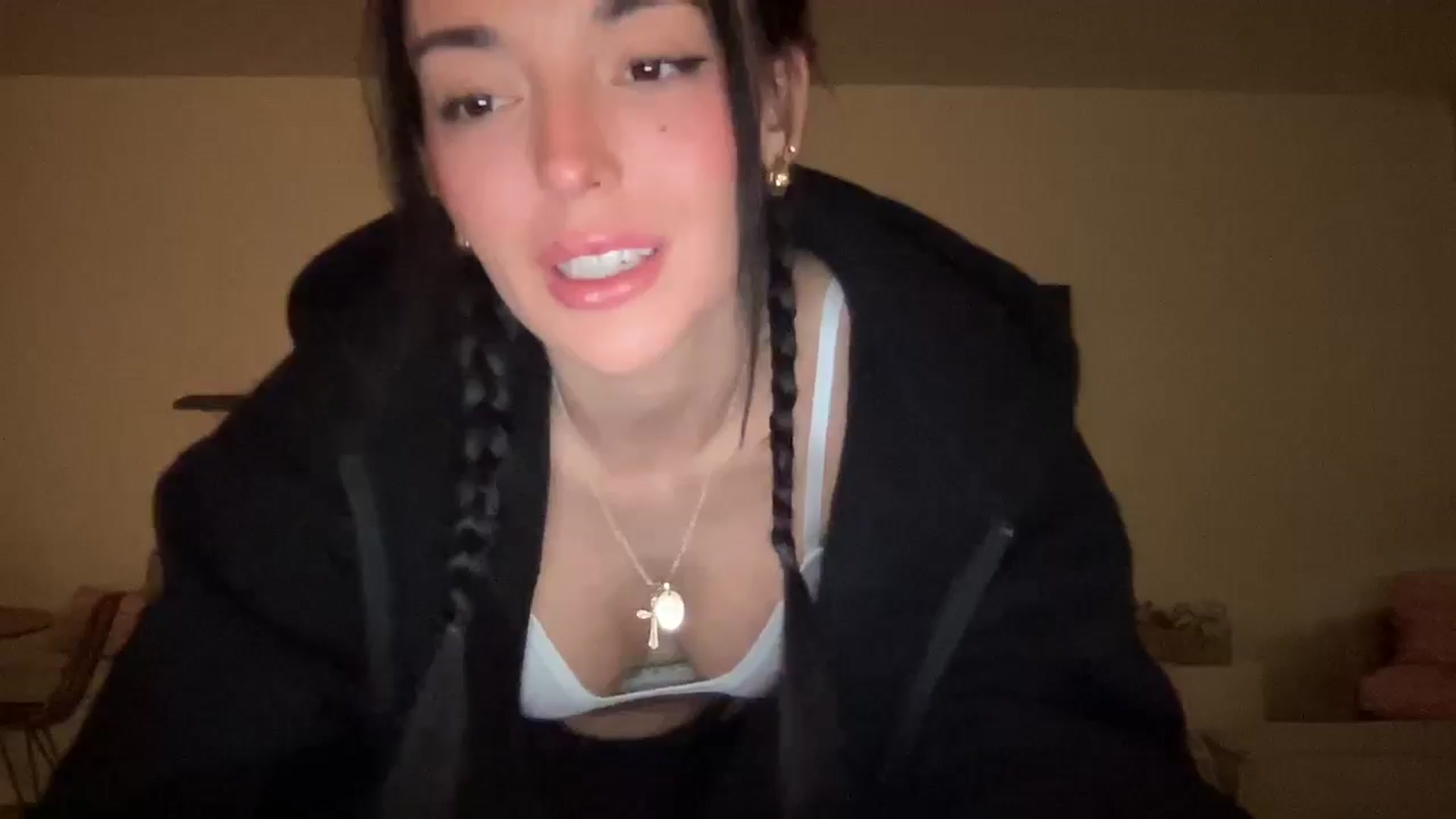 Gallery image thumbnail from SerenaBecker_'s myfreecams stream on, 02/18/2025, 07:47 image 14 of 20