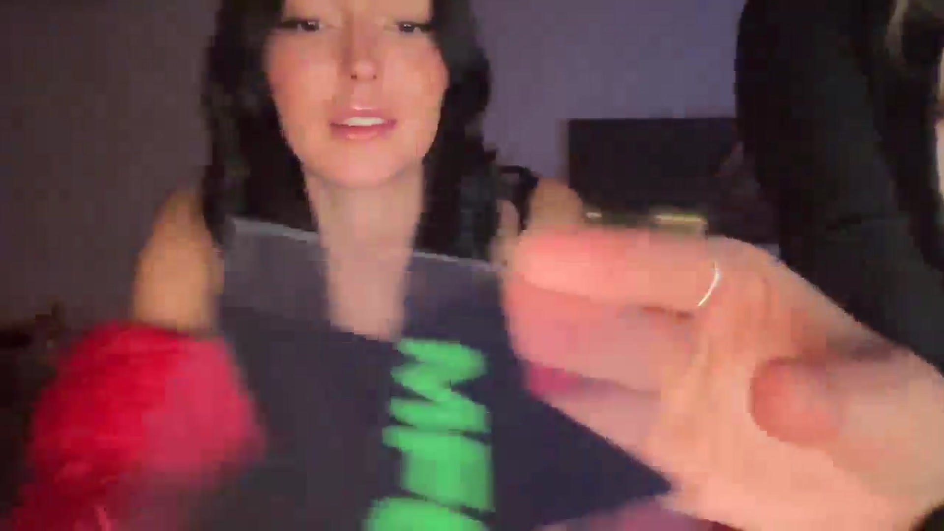 Gallery image thumbnail from SerenaBecker_'s myfreecams stream on, 02/26/2025, 06:59 image 12 of 20