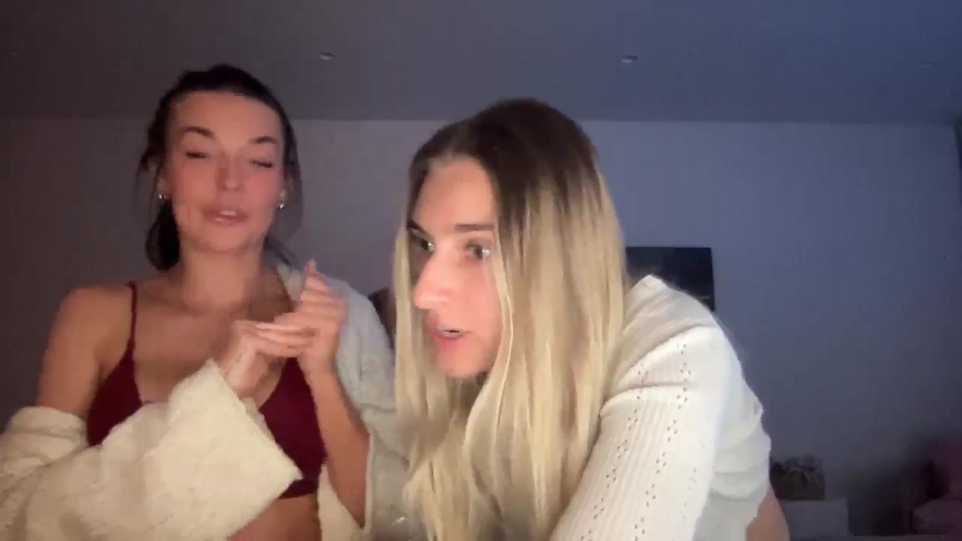 Gallery image thumbnail from SerenaBecker_'s myfreecams stream on, 02/27/2025, 07:22 image 20 of 20