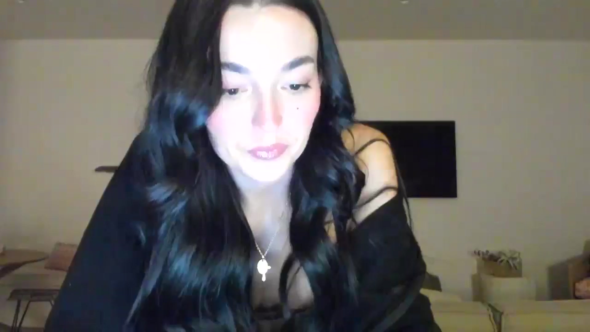 Gallery image thumbnail from SerenaBecker_'s myfreecams stream on, 03/05/2025, 04:45 image 7 of 20