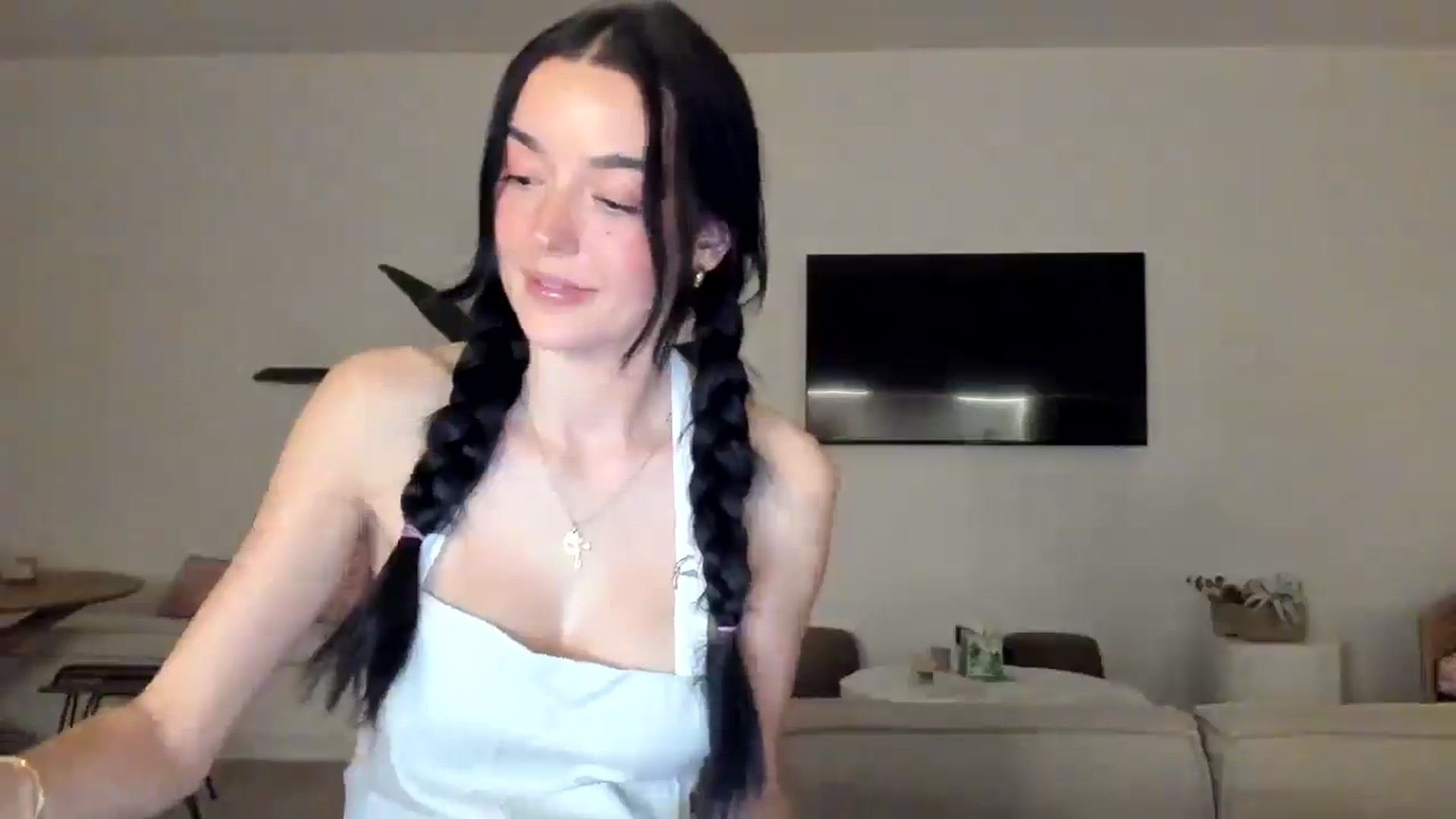 Gallery image thumbnail from SerenaBecker_'s myfreecams stream on, 03/08/2025, 05:18 image 11 of 20